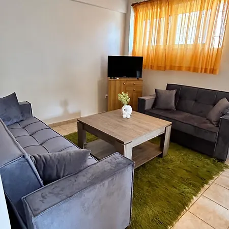 Luxury House 2 * Xiropigado
